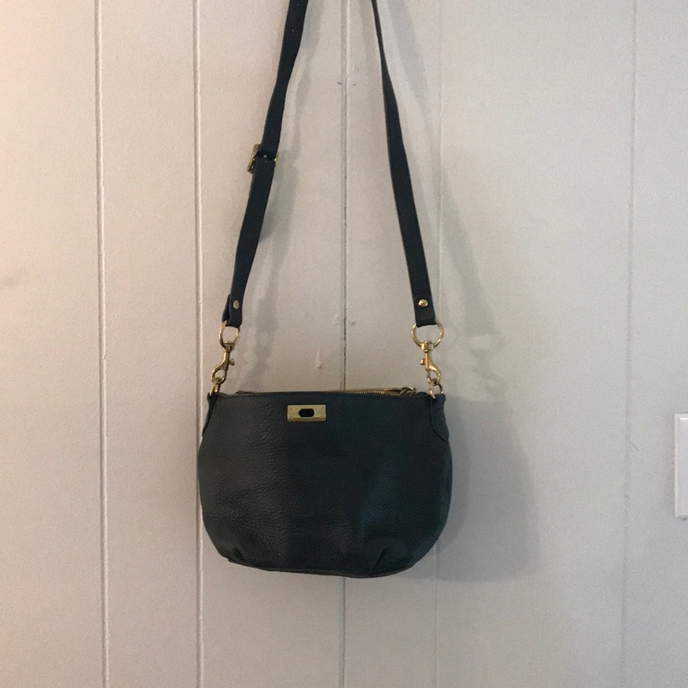J crew green leather bag- missing latch